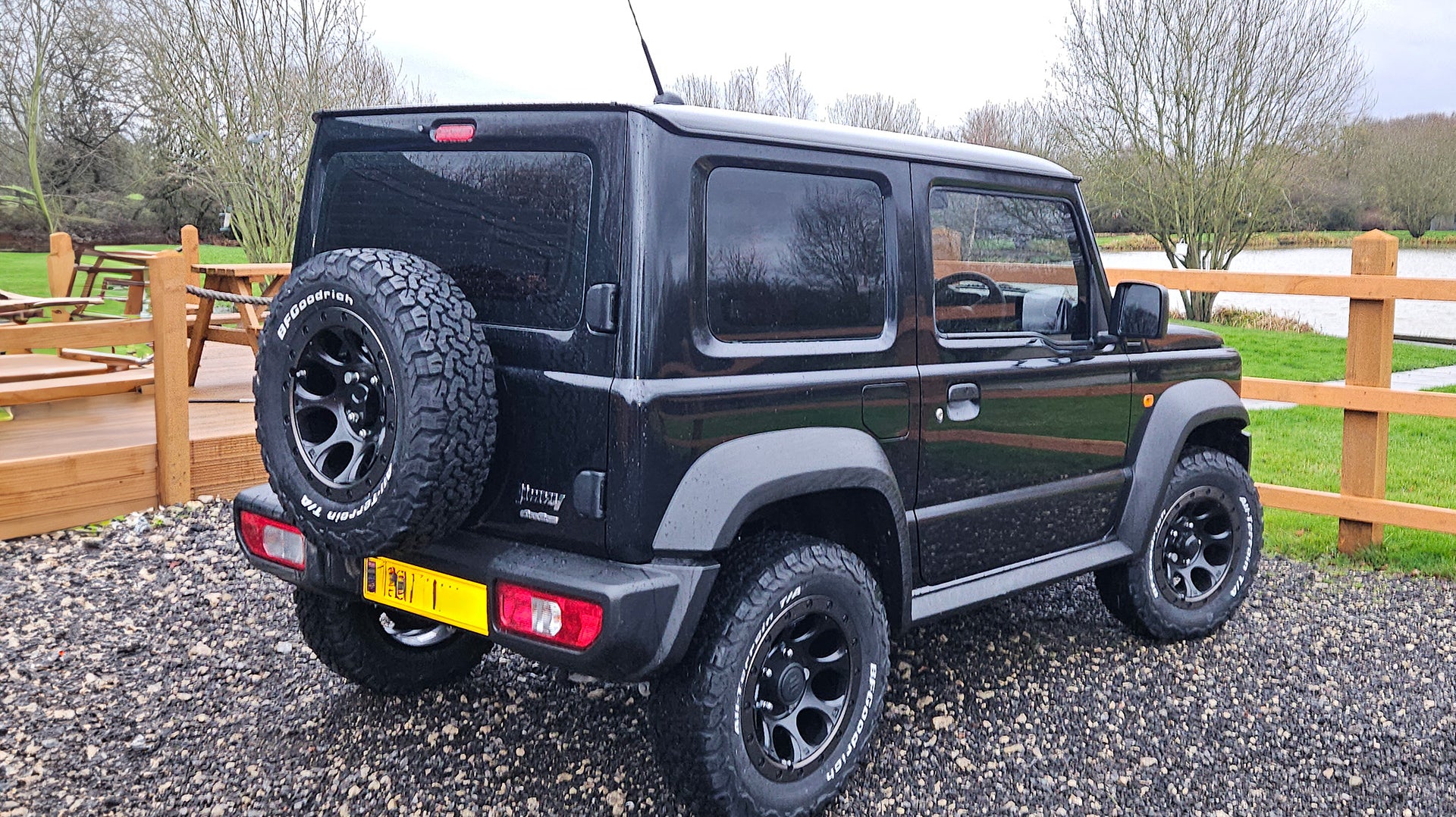 Suzuki Jimny (2018+) with XTREME-J XJ03 wheels with BF Goodrich KO2 tyres and standard suspension.