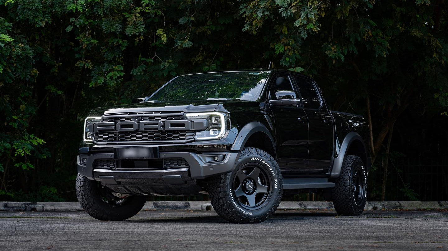 FORD RANGER (2023+) with BRADLEY V TA-Limited Wheels