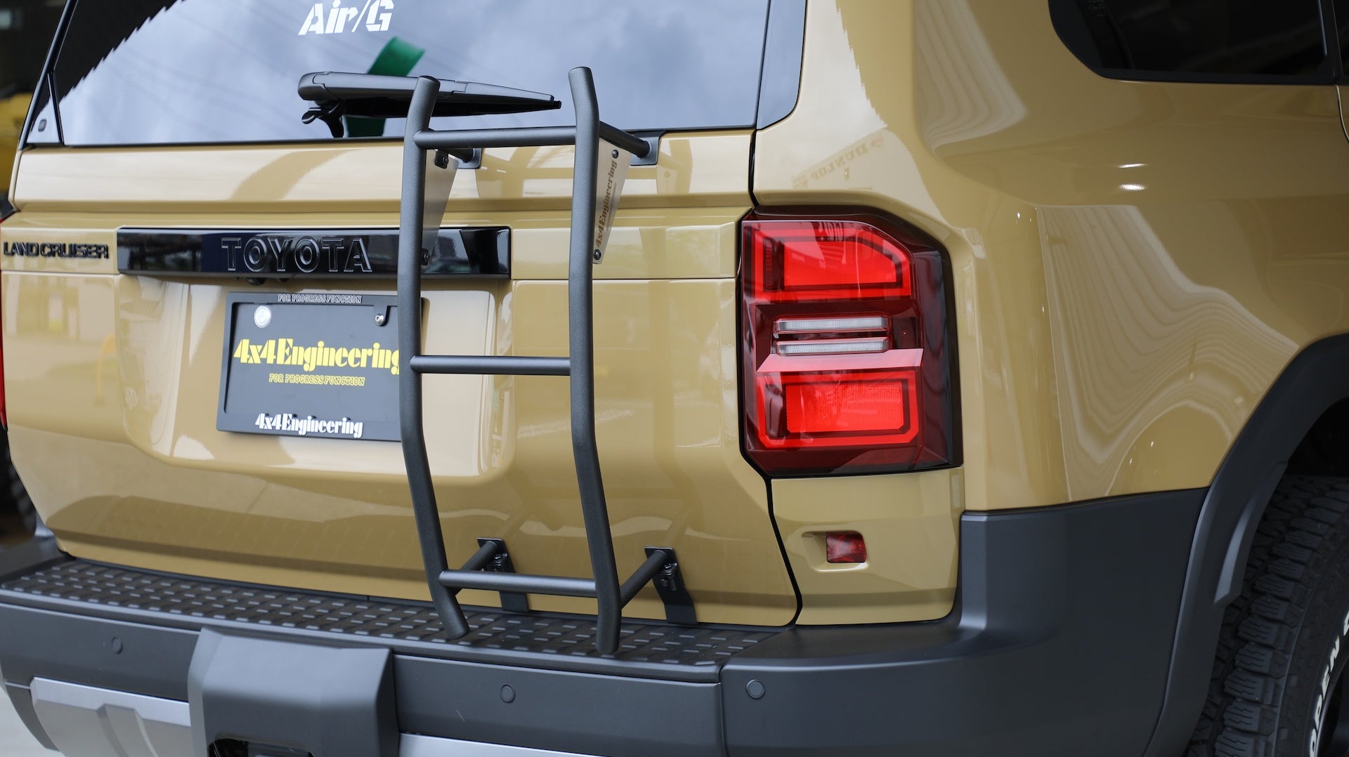 4X4 ENGINEERING SERVICE LADDER FOR TOYOTA LAND CRUISER PRADO 250 (2024+)