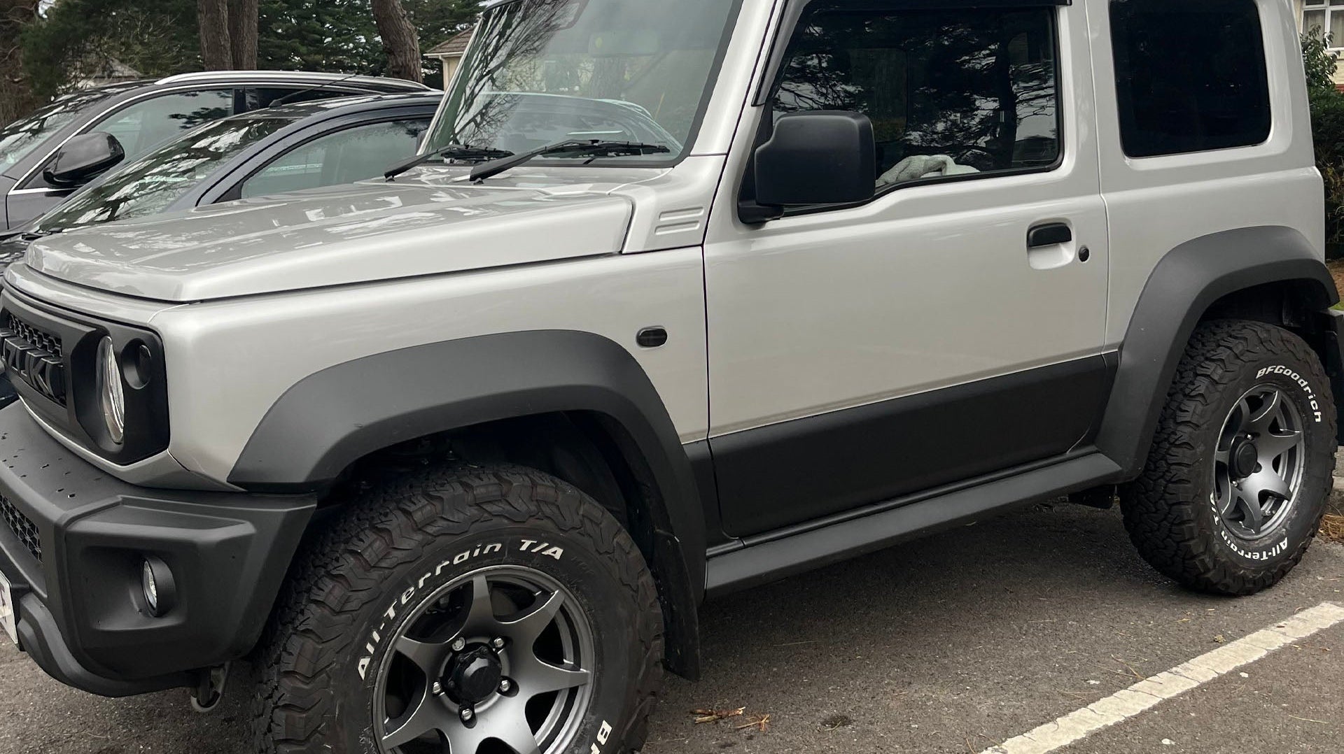 Suzuki Jimny (2018+) with HIGH PEAK J-02 Wheels in Matte Anthracite