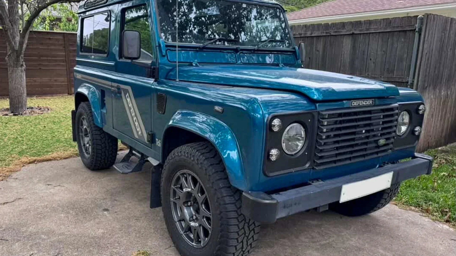 LAND ROVER DEFENDER (1983+)