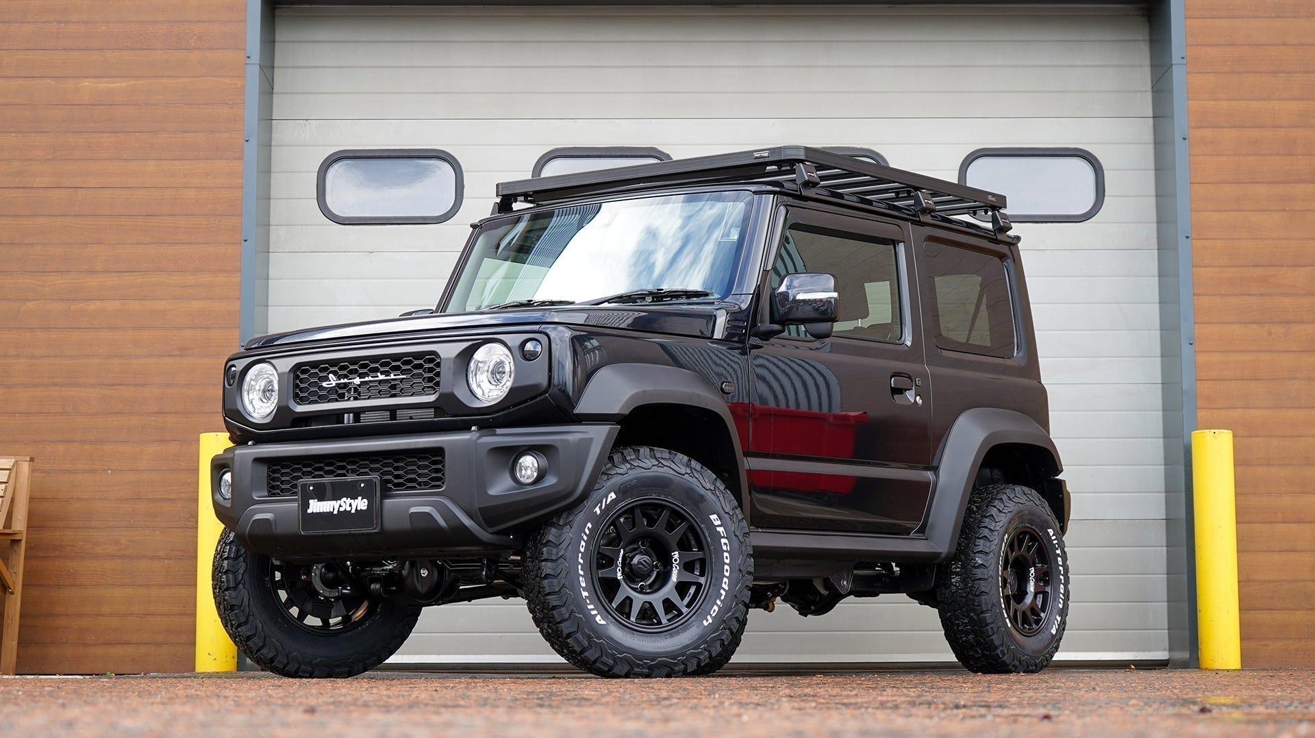 Suzuki Jimny (2018+) with EVO Corse DakarZero wheels, all JIMNYSTYLE LED Lighting upgrades (smoked) along with JIMNYSTYLE +40mm lift kit