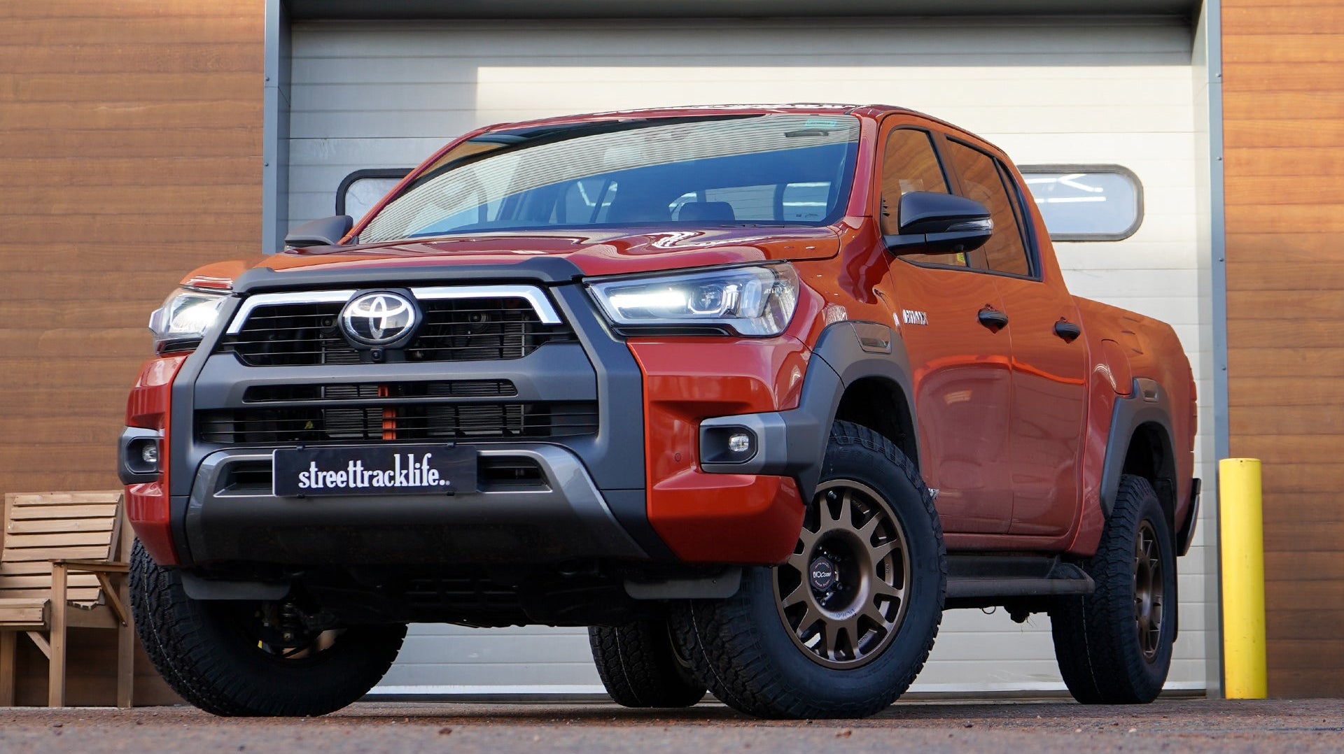 TOYOTA HILUX (2016+) EVO CORSE WHEELS 17"