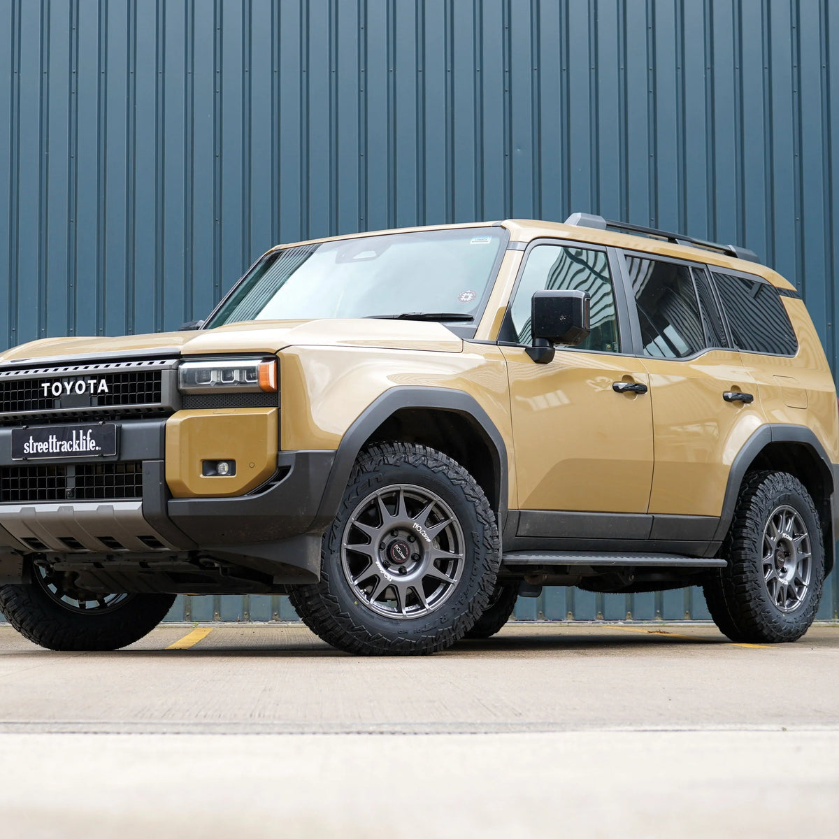 TOYOTA LAND CRUISER 250 (2024+) – STREET TRACK LIFE