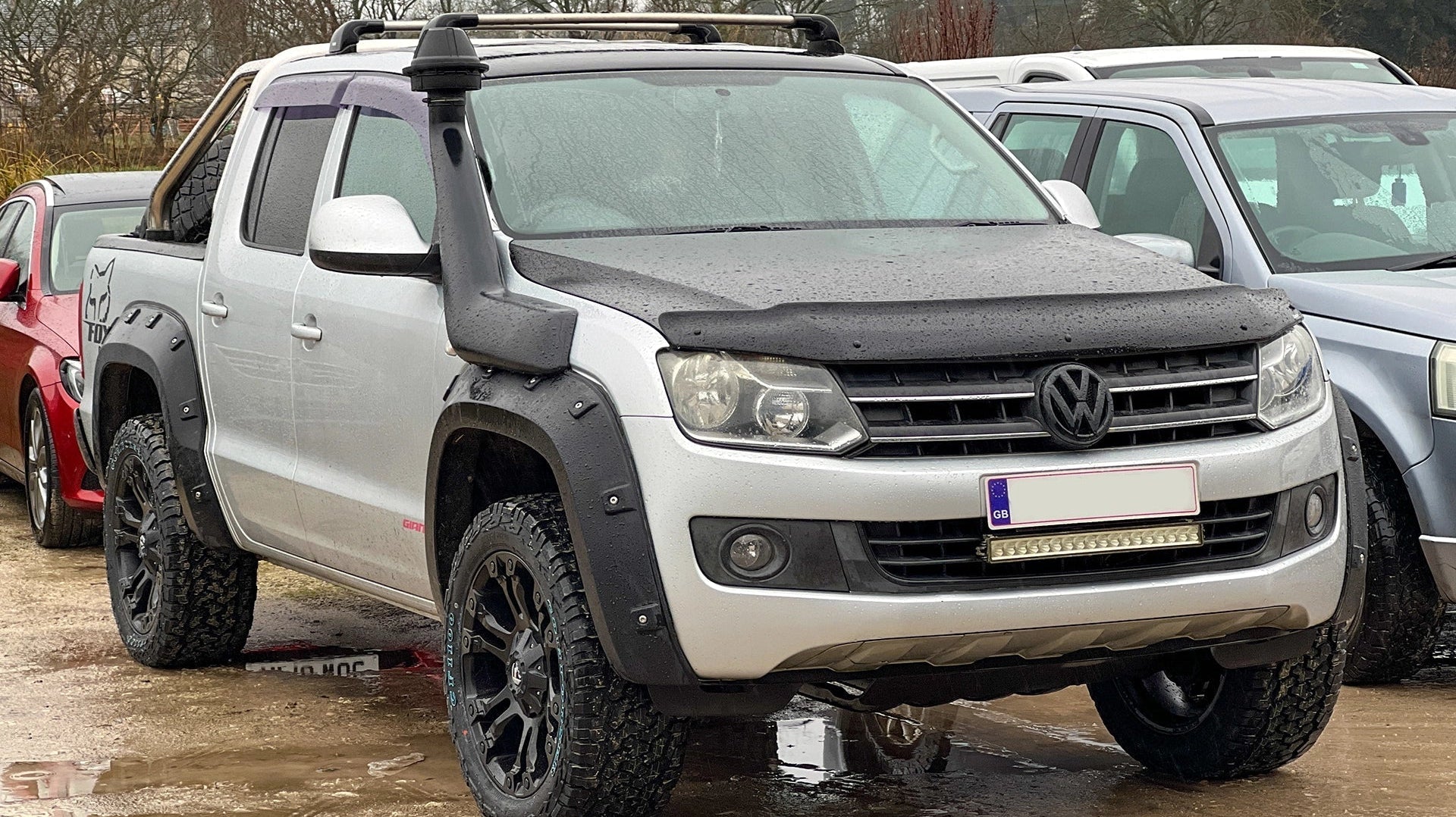 A Volkswagen Amarok (2010+) with 20" Fuel VAPOR wheels and Comforser CF1100 tyres