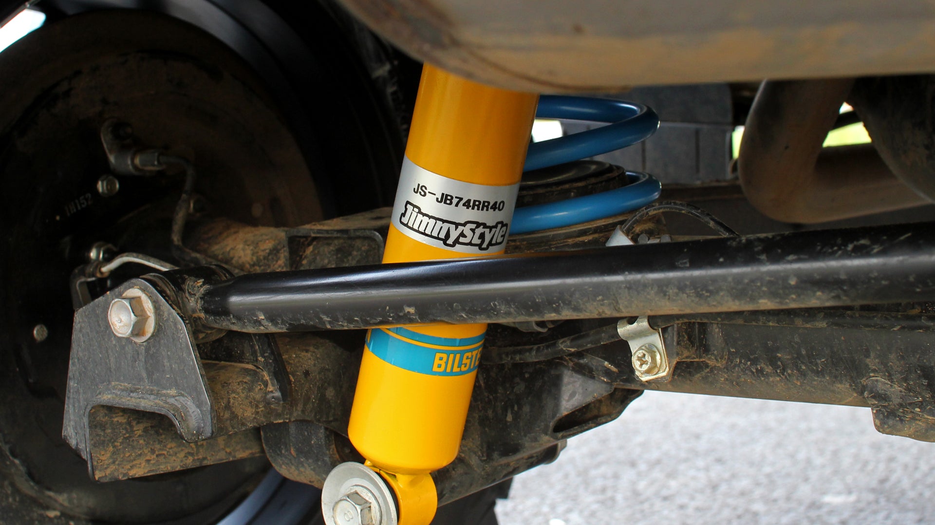 STREET TRACK LIFE JIMNYSTYLE Shock Absorbers for Suzuki Jimny (2018+)