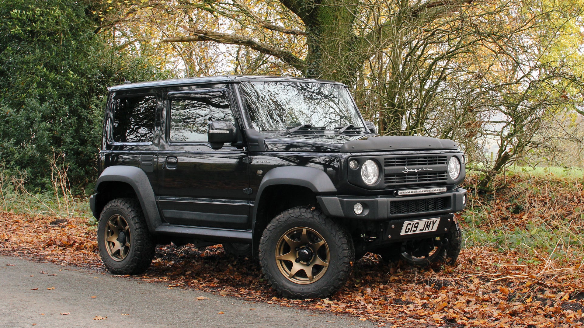 Suzuki Jimny (2018+) with HIGH PEAK J-02 wheels