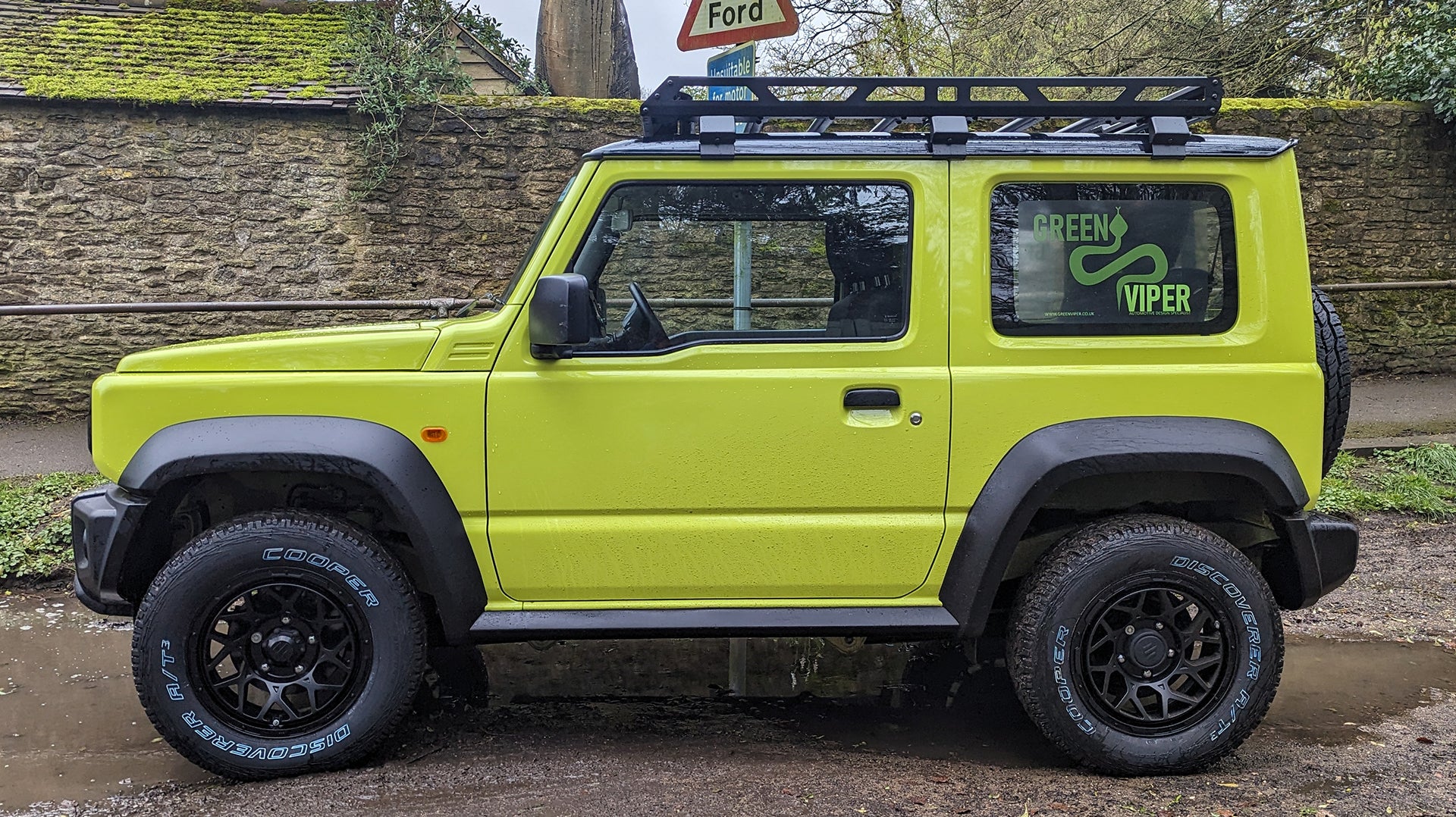 Suzuki Jimny with 16 Inch Magpie M-01 Wheels and Cooper Discoverer AT3 Tyres