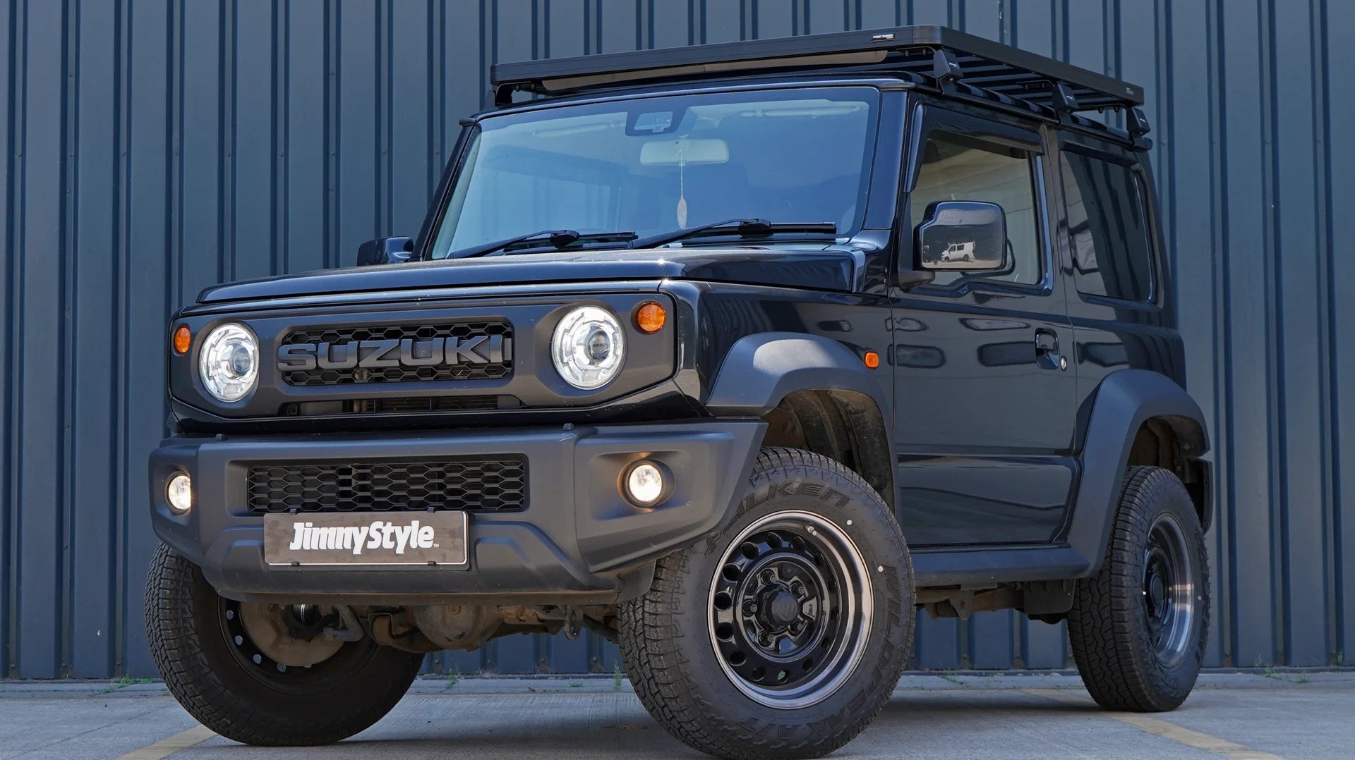 Suzuki Jimny +20mm suspension lift APIO WILDBOAR D wheels Front Runner roof rack