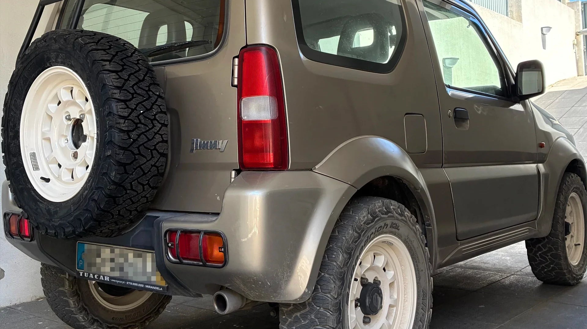 Suzuki Jimny JB43 (1998+) HIGH PEAK J-01 Wheels Vintage White