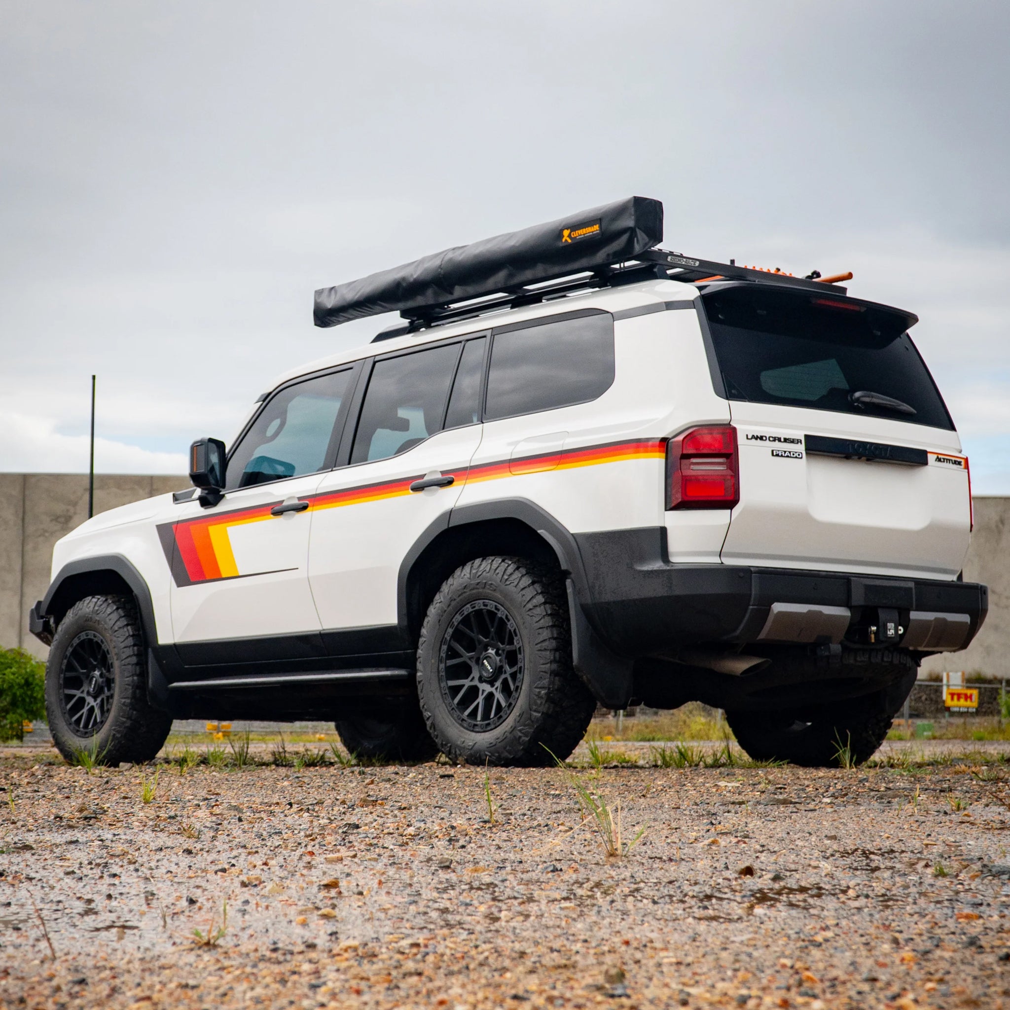 Clevershade 270 Degree Compact Deluxe Awning