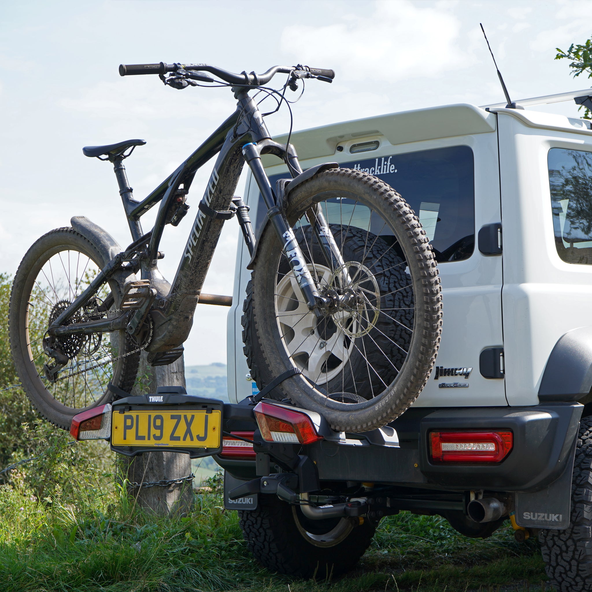 Thule OutPace Bike Carrier Suzuki Jimny JB74