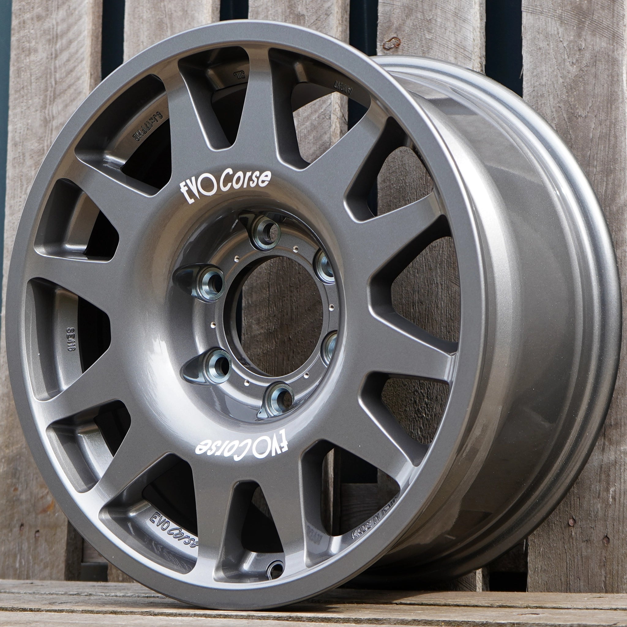 EVO Corse DakarZero 6x139.7 / 17x8.0J+30 100.1CB for Isuzu / Anthracite