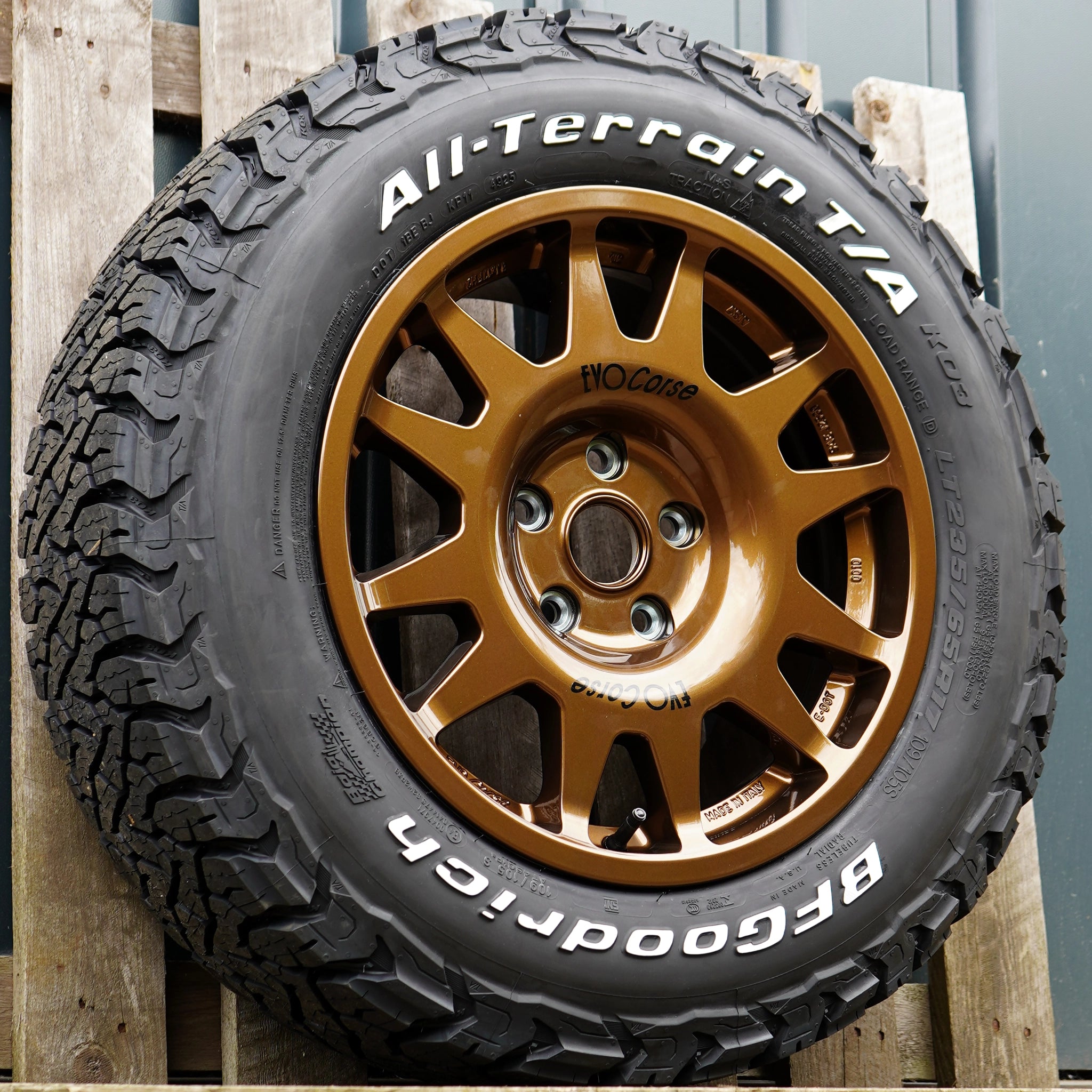 EVO Corse DakarZero 17" Wheel & Tyre Package for Volkswagen Transporter T6 (2015+)