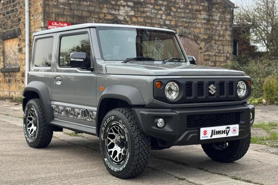 Suzuki Jimny (2018+) with Magpie M-01 wheels - 16x6.0J-5 / Satin Black with Machined Face