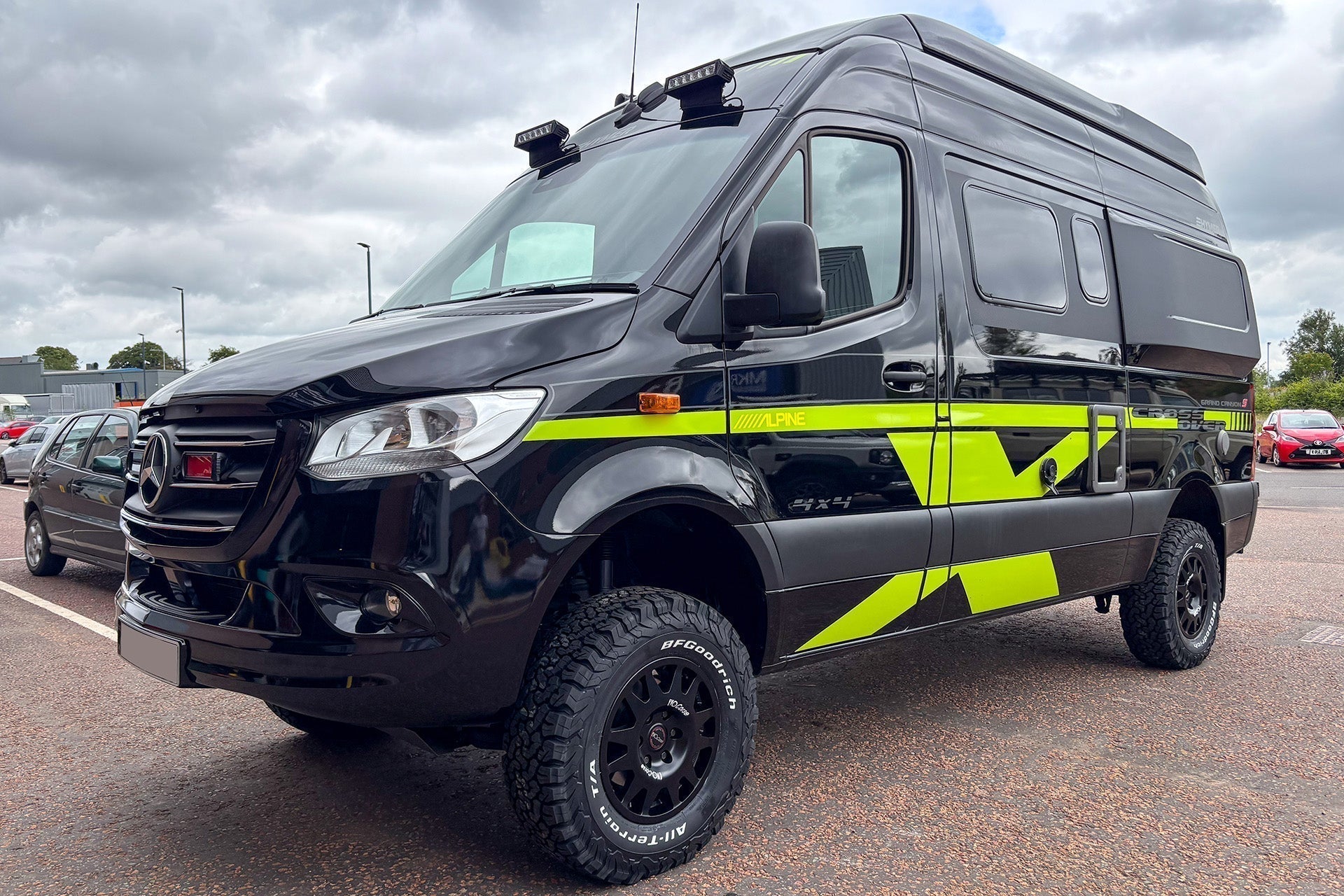 Mercedes Sprinter 2023 model with custom 16" EVO Corse DakarCorse wheels and BF Goodrich KO2 tyres.