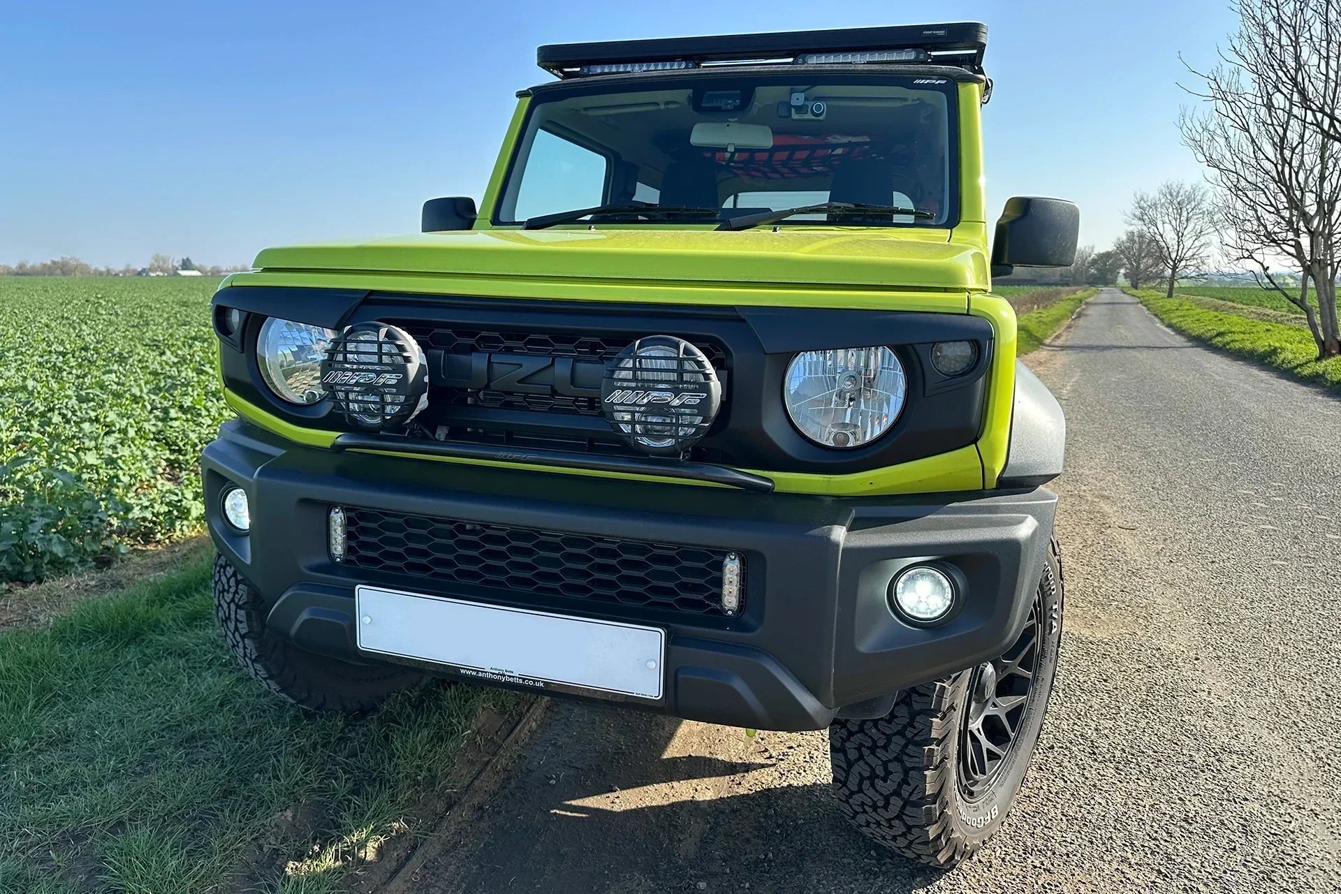 Suzuki Jimny (2018+) with a number of accessories, including a front grille upgrade!