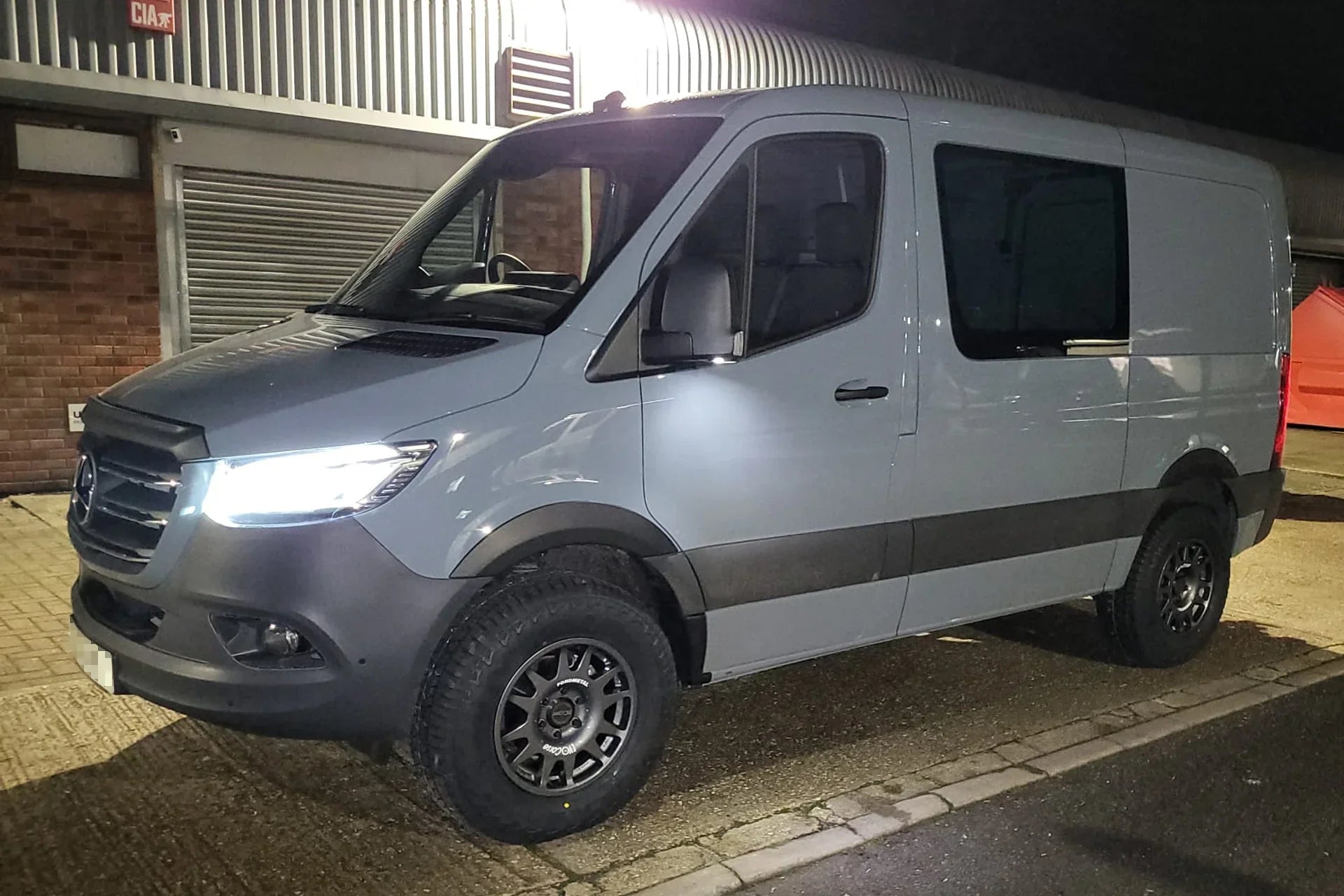 EVO Corse DakarZero 17" Wheel Package for Mercedes Sprinter (2007+)